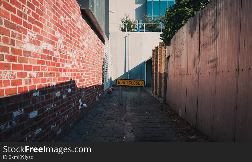 Road Closed Signage