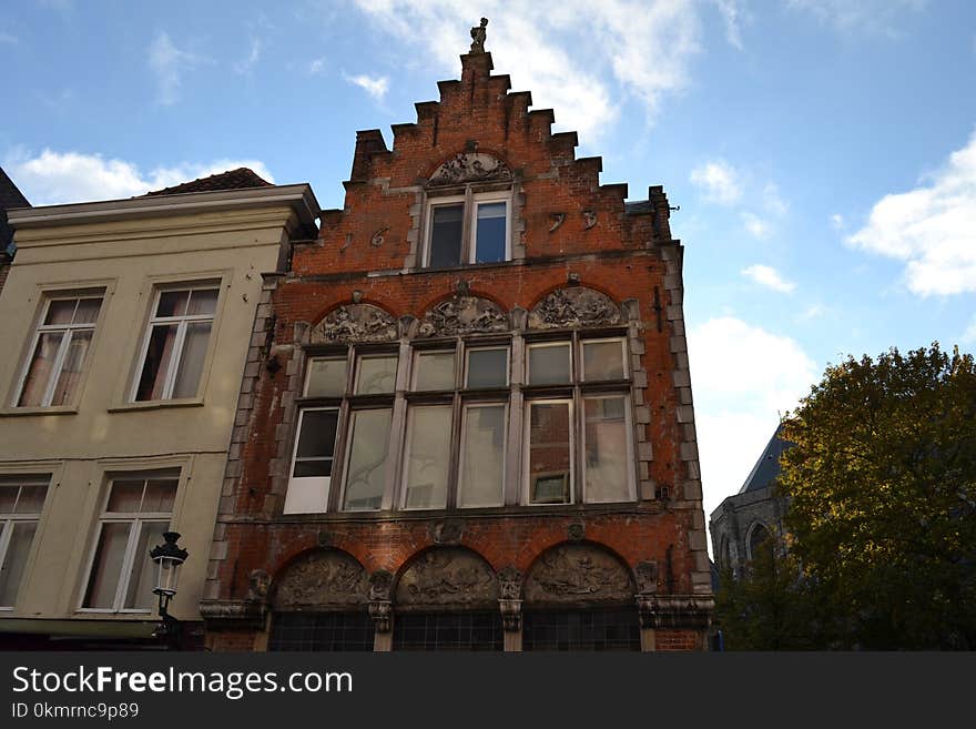 Building, Property, Landmark, Medieval Architecture