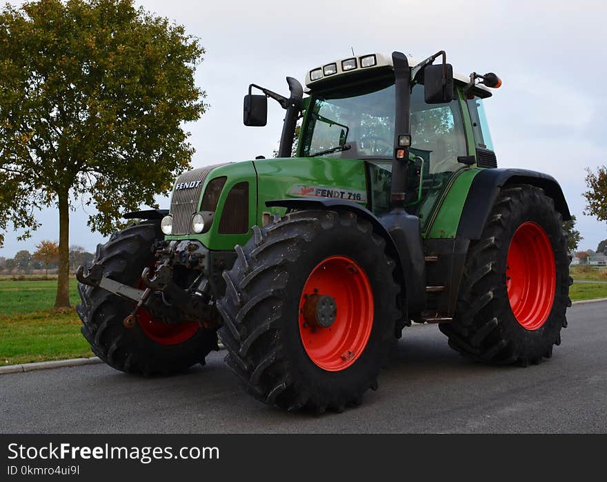 Tractor, Agricultural Machinery, Vehicle, Motor Vehicle