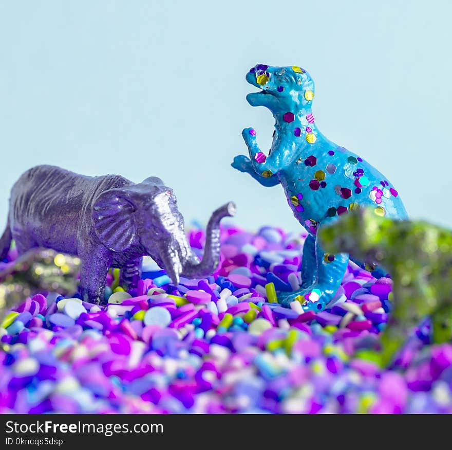 Gray and Blue Dinosaure Ffigurines