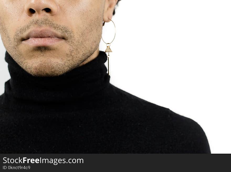 Man Wearing Black Turtle-neck Shirt