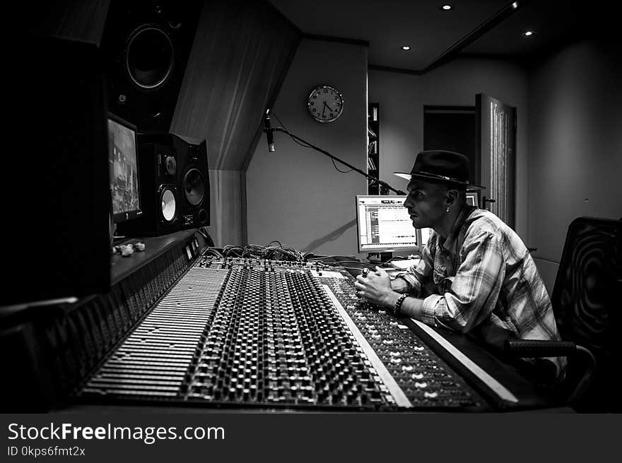 Record Producer, Audio Equipment, Audio, Black And White