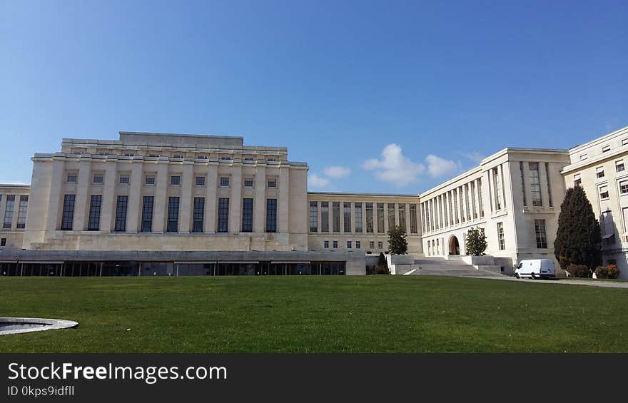 Classical Architecture, Landmark, Building, Daytime