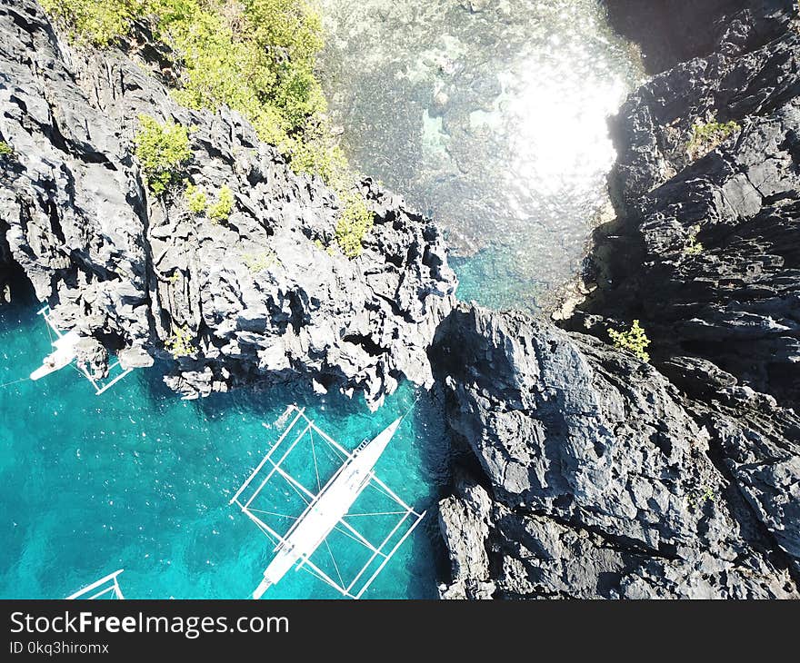 Entrance to Secret Beach - El Nido