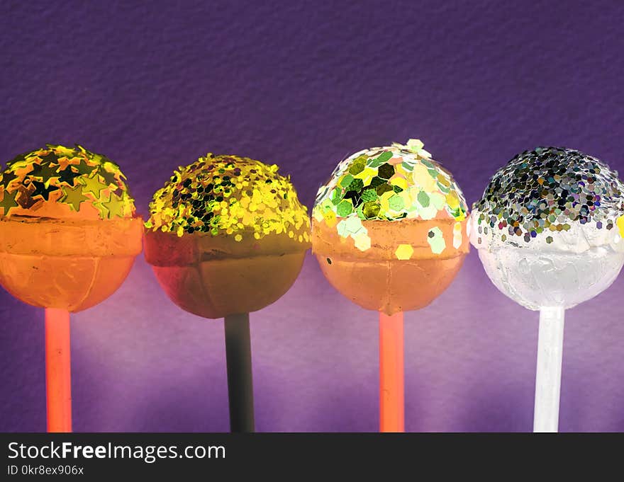 Four Assorted-flavor Lollipops