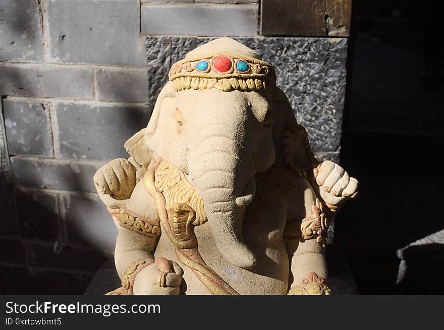 Ganesha statue - Hinduist religion Old Town of Lijiang, Yunnan, China