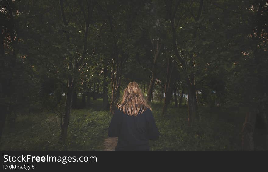 Woman In Black Long-sleeved Shirt