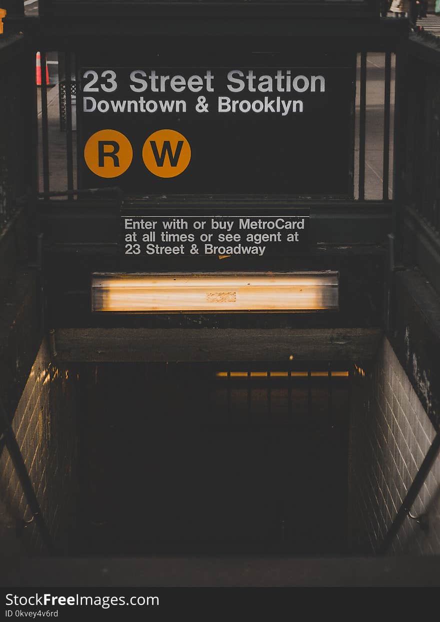 23 Street Station Down & Brooklyn