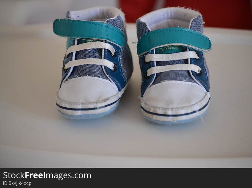 Footwear, Blue, Shoe, Sneakers