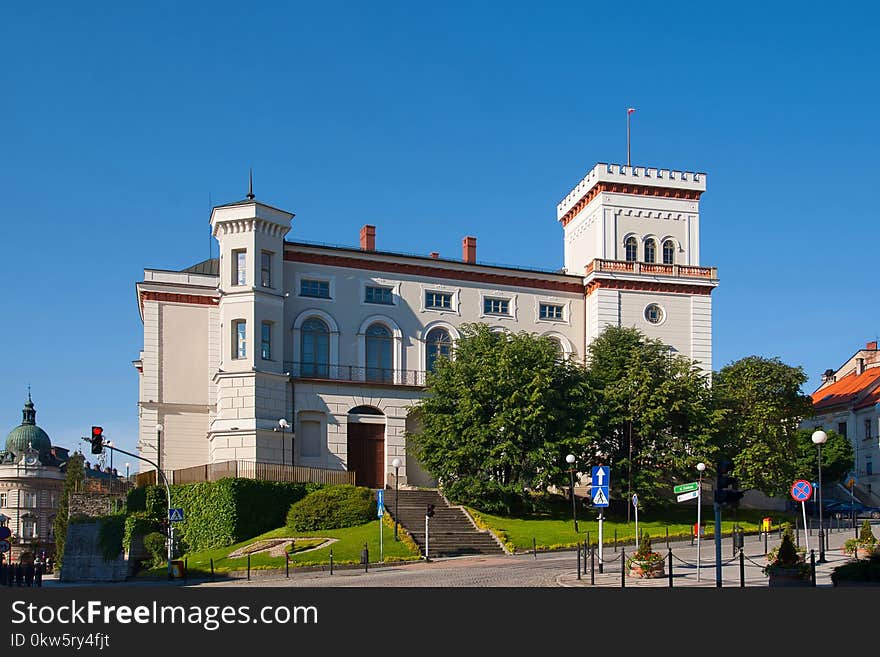 Landmark, Building, Sky, Architecture