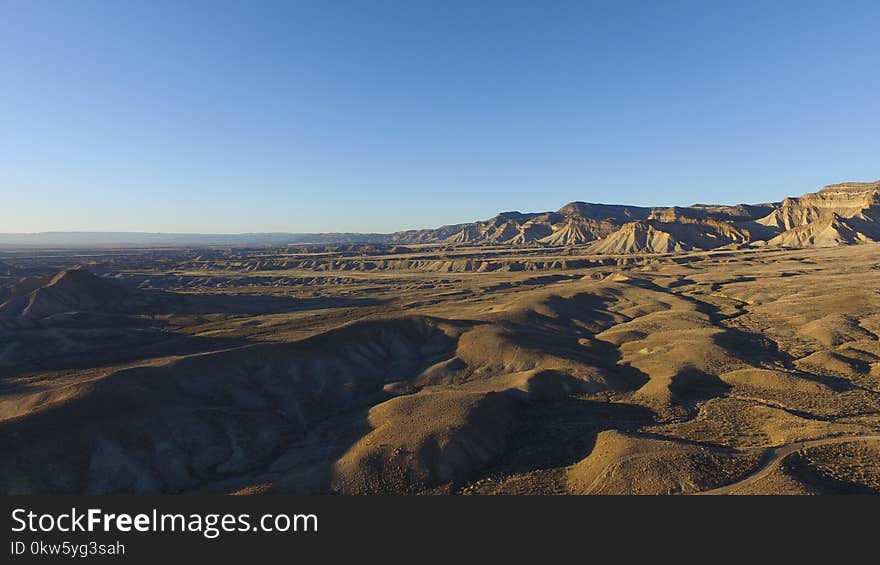 Badlands, Wilderness, Ecosystem, Sky