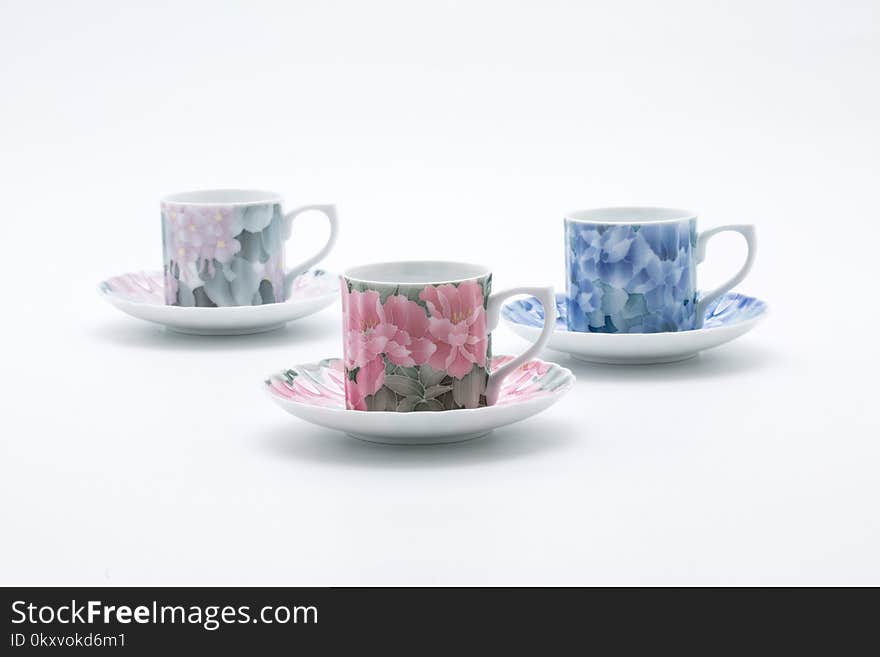 Serveware, Coffee Cup, Tableware, Saucer