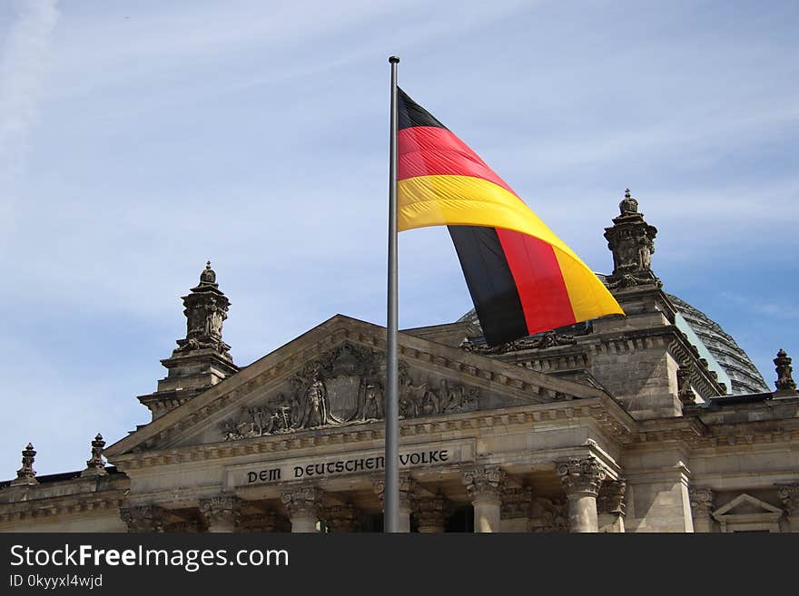 Sky, Flag, Building, Tourist Attraction