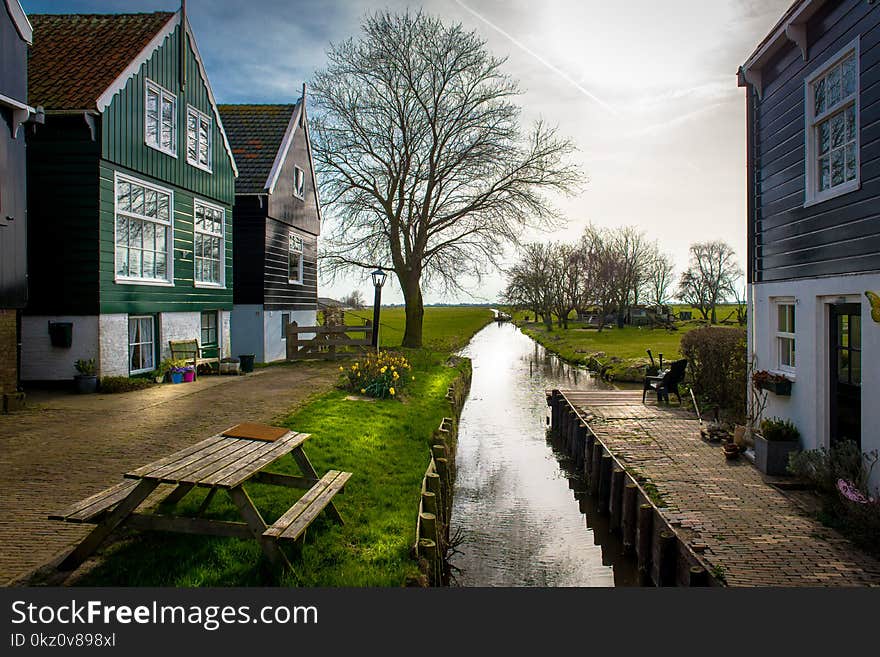 Netherland villag , marken, wood house, color, canal