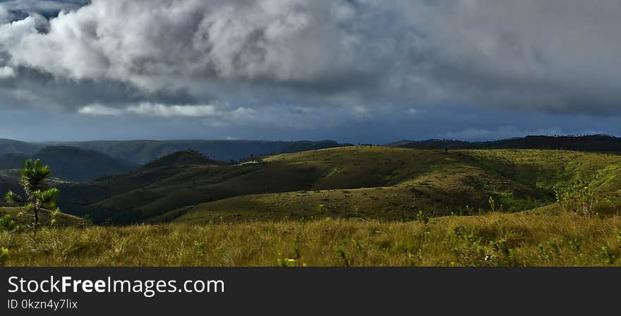 Highland, Sky, Grassland, Vegetation