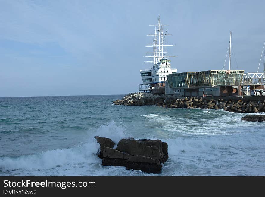 Sea, Coast, Coastal And Oceanic Landforms, Ship