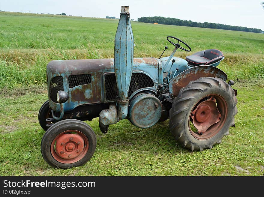 Tractor, Agricultural Machinery, Motor Vehicle, Vehicle