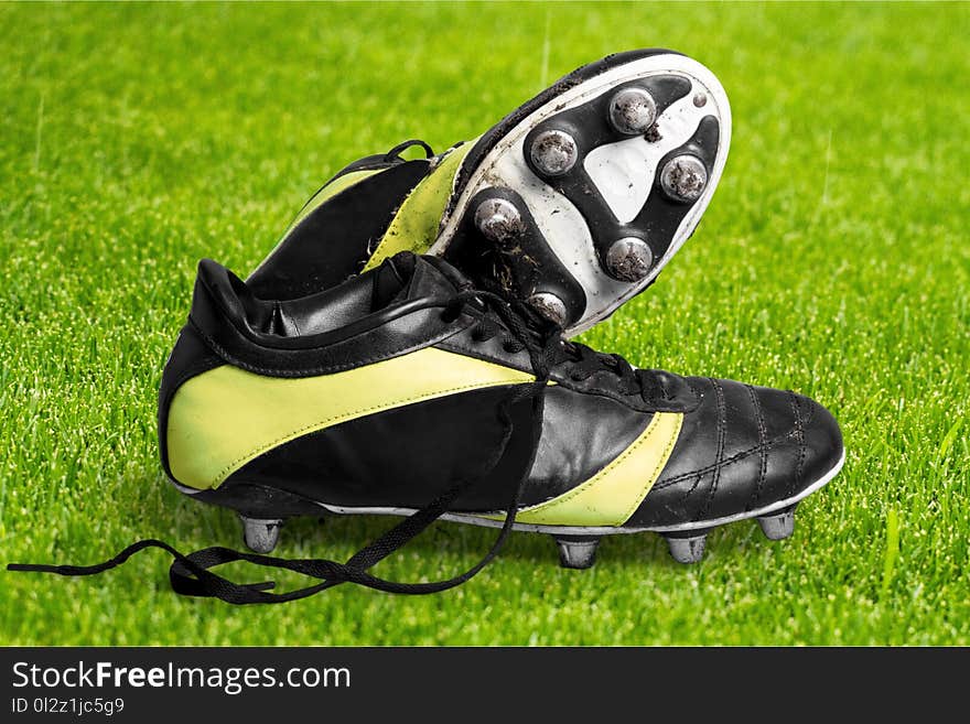 Soccer shoe