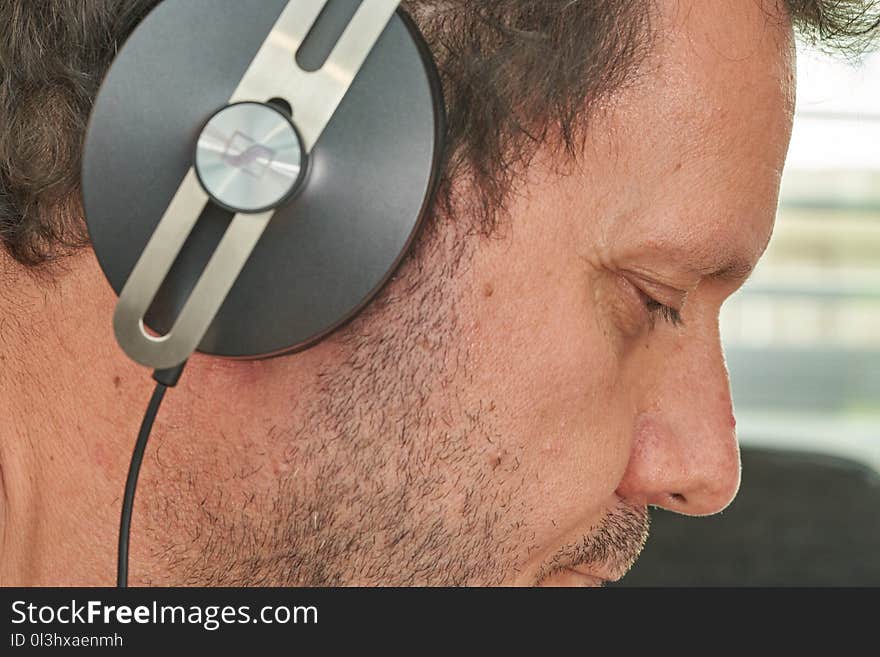 Headphones, Electronic Device, Technology, Audio Equipment