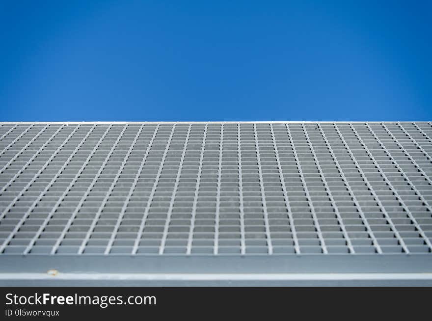 Sky, Roof, Daytime, Daylighting