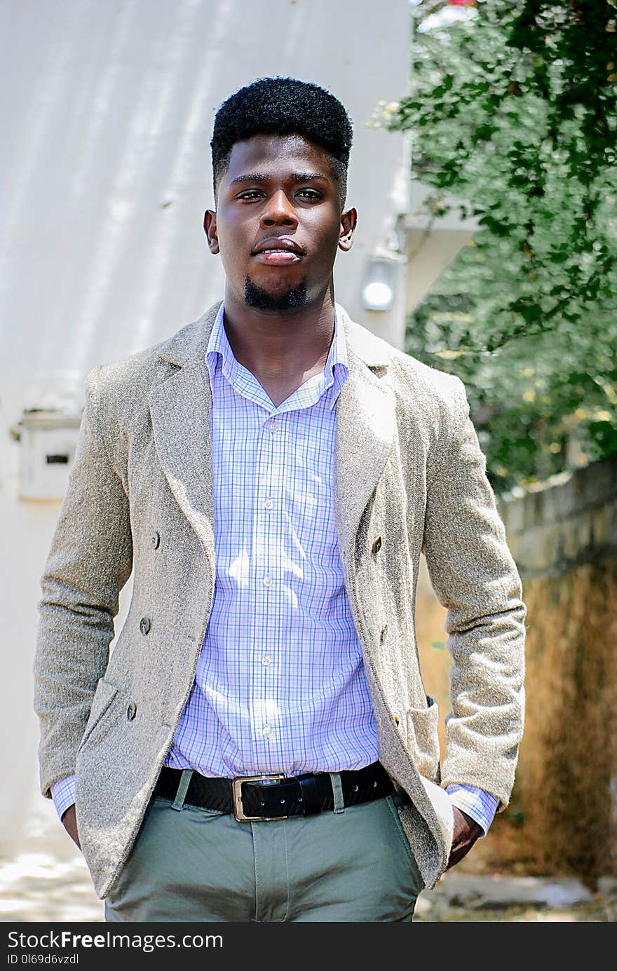 Man Wearing Gray Suit Jacket