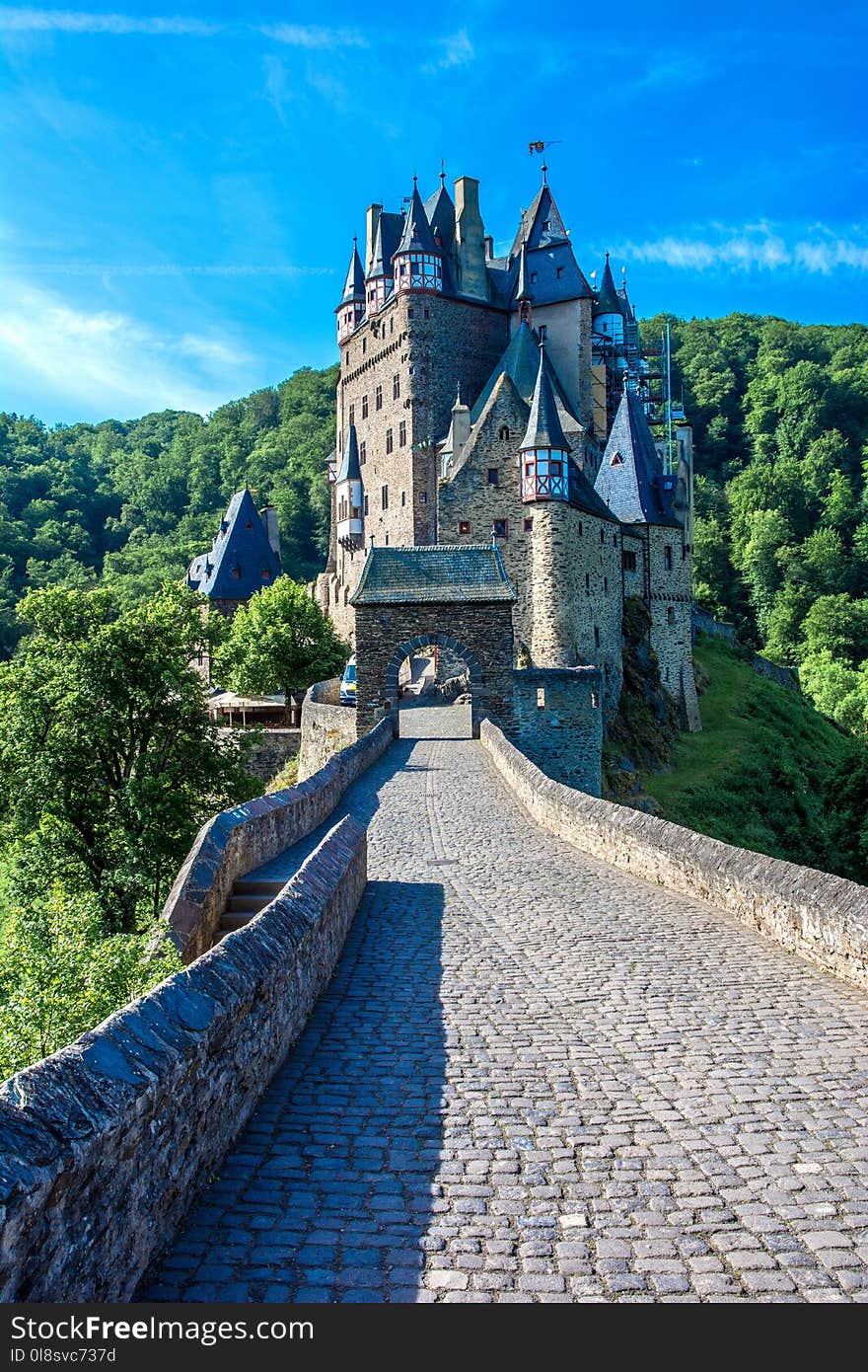 Sky, Château, Building, Historic Site