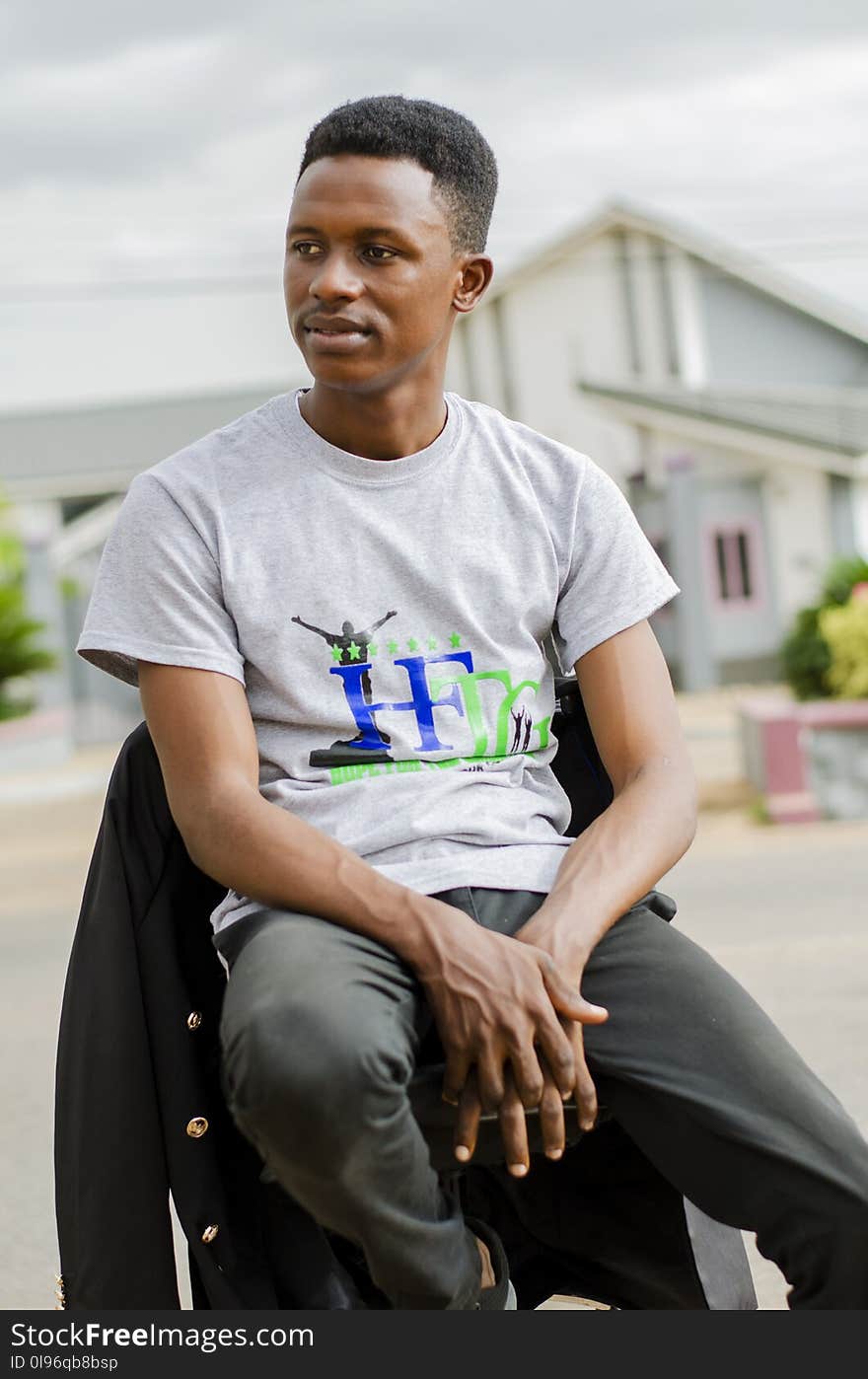 Man Wearing Grey Crew-neck Top