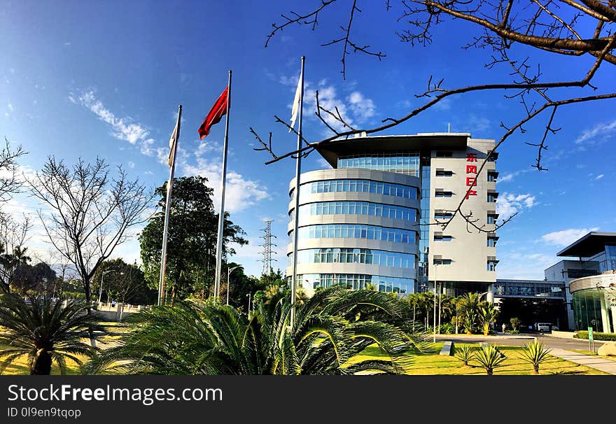 Sky, Building, Architecture, Metropolitan Area