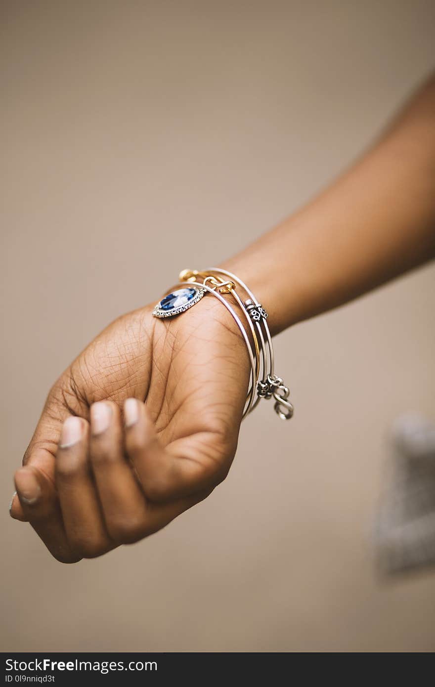 Silver-colored Bangle