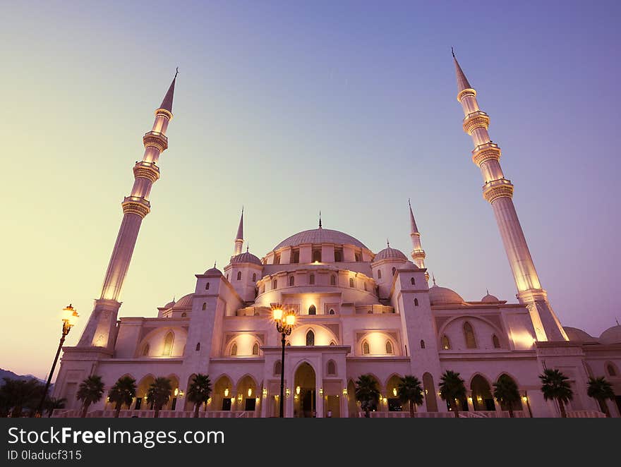 Mosque, Landmark, Dome, Place Of Worship