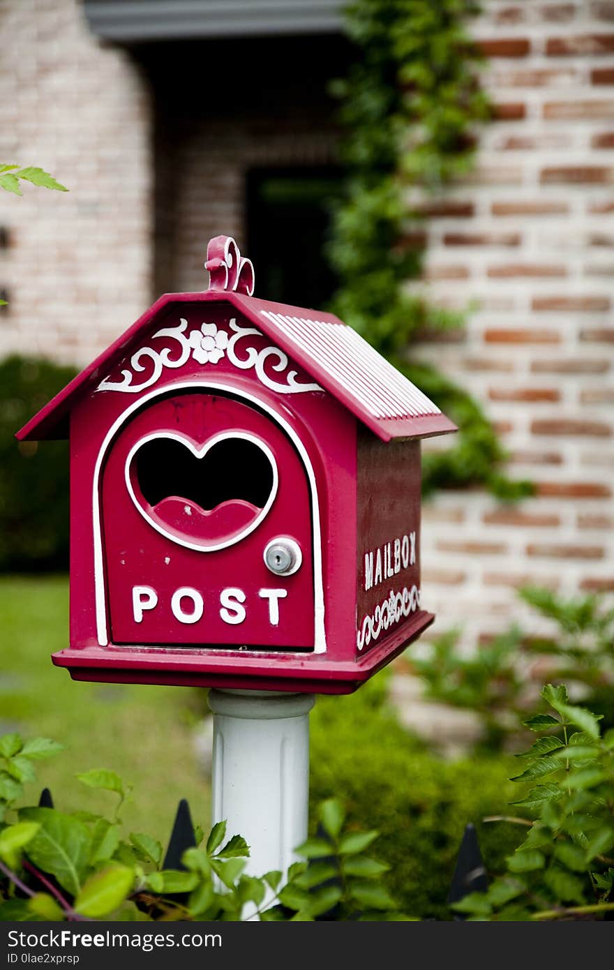 Pink, Birdhouse, Bird Feeder, Signage