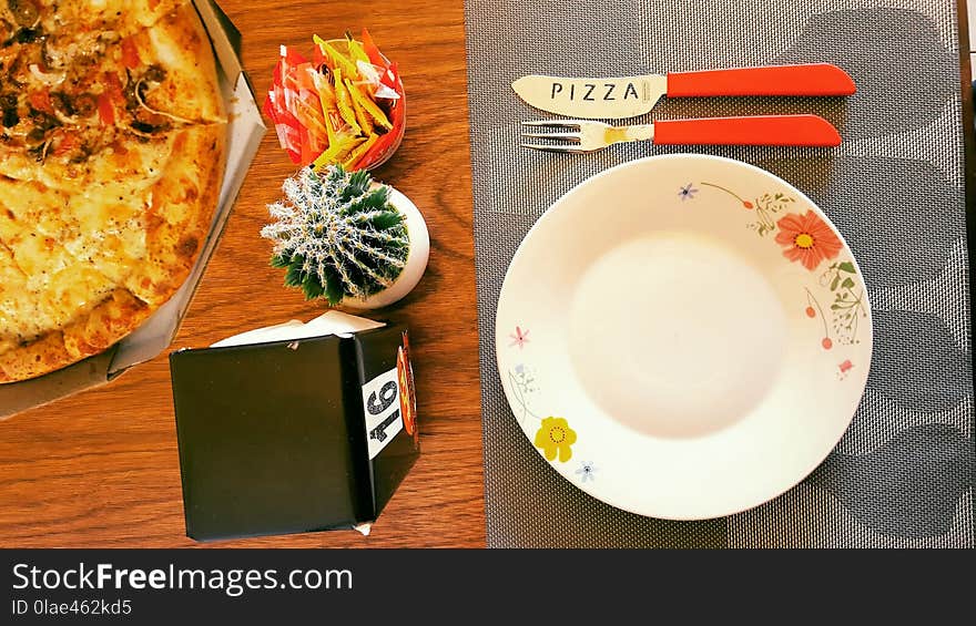 Tableware, Dishware, Meal, Food