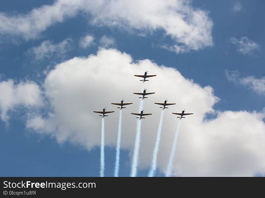 Sky, Cloud, Daytime, Aviation