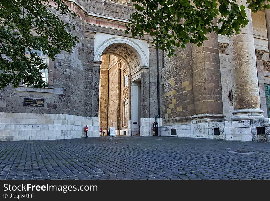 Wall, Historic Site, Building, Tourist Attraction