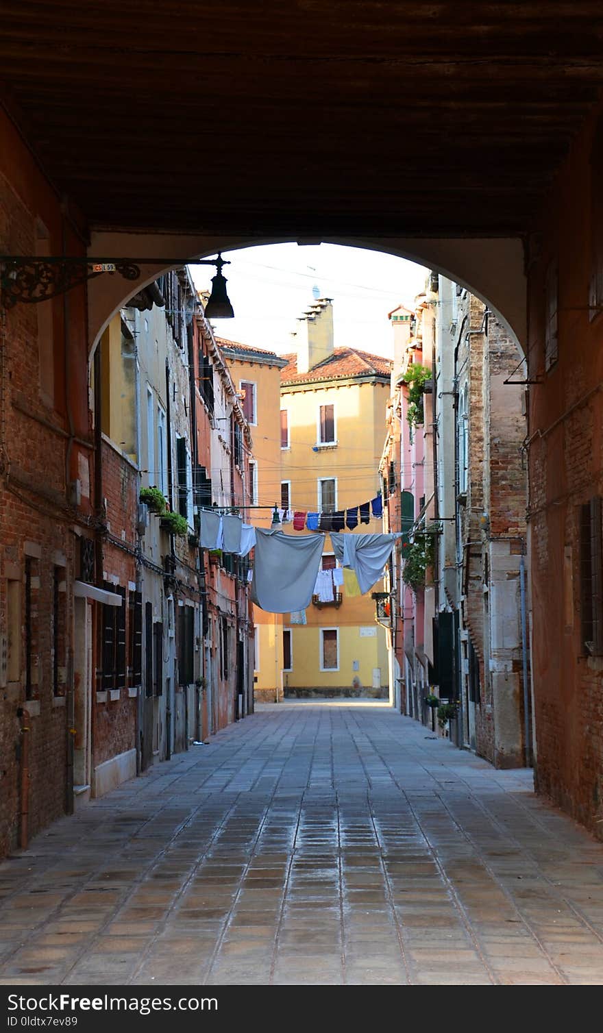 Alley, Town, Neighbourhood, Infrastructure