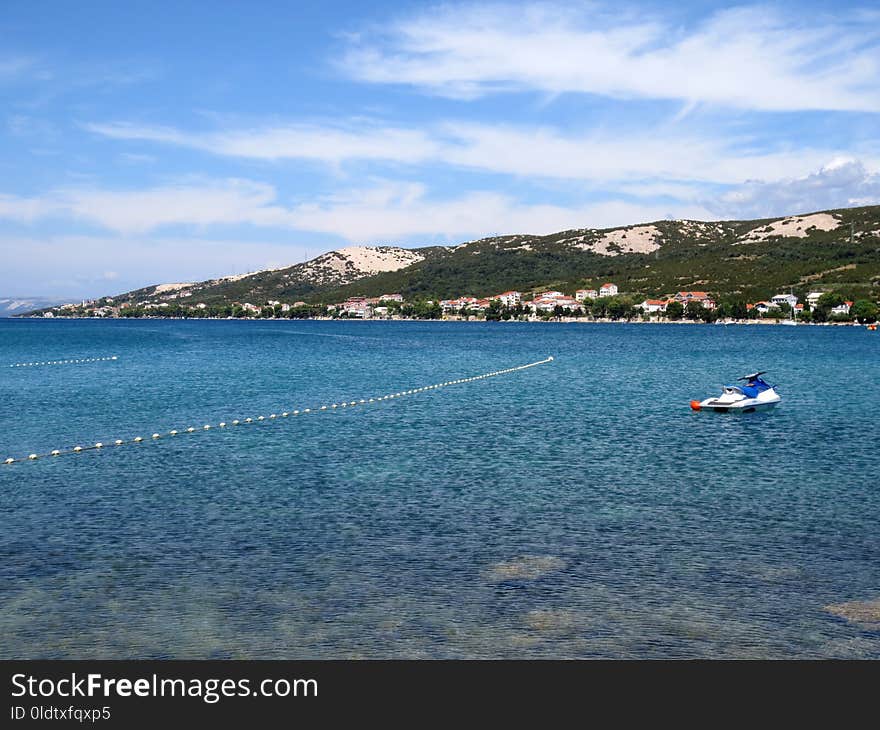 Sea, Coastal And Oceanic Landforms, Sky, Body Of Water