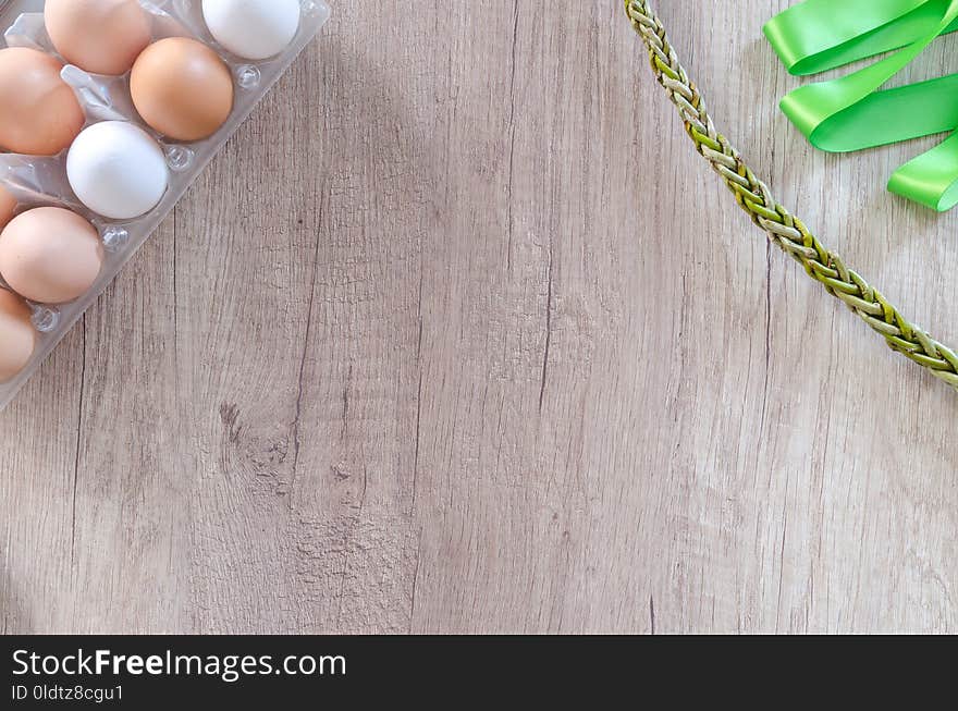 Necklace, Jewellery, Bead, Flooring