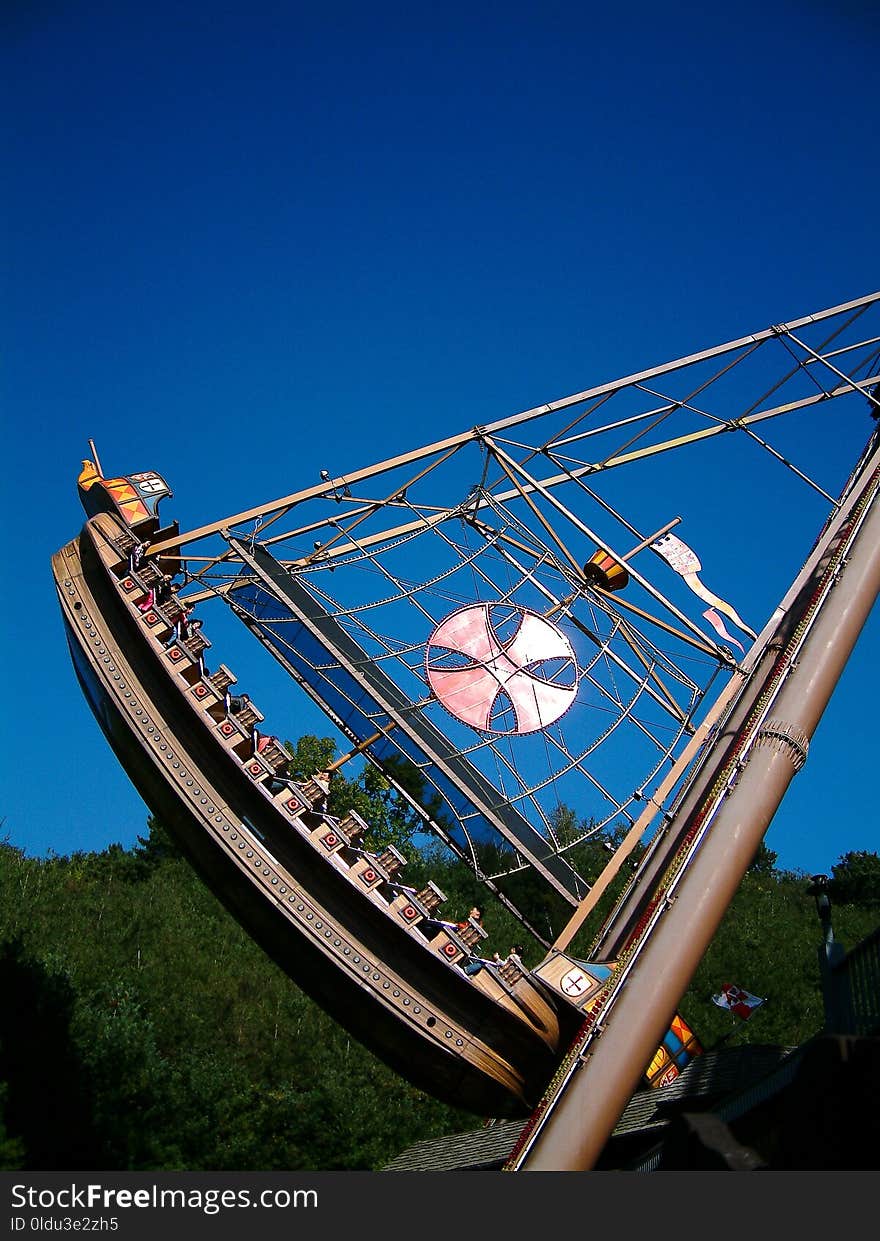 Sky, Landmark, Amusement Ride, Amusement Park