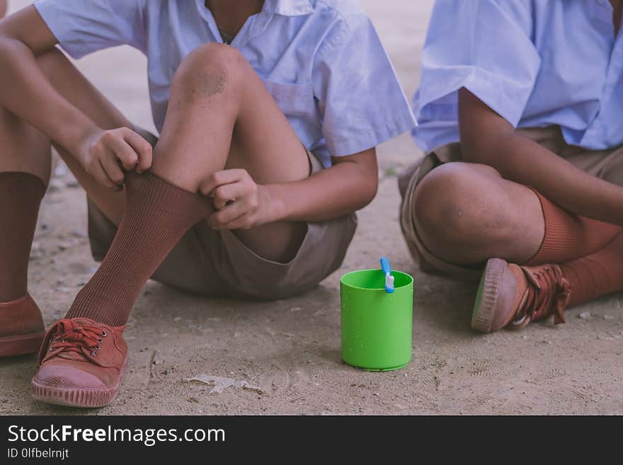 Elementary Students brush their teeth after lunch