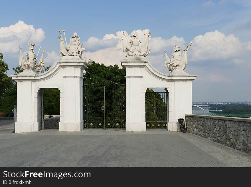 Sky, Monument, Estate, Memorial