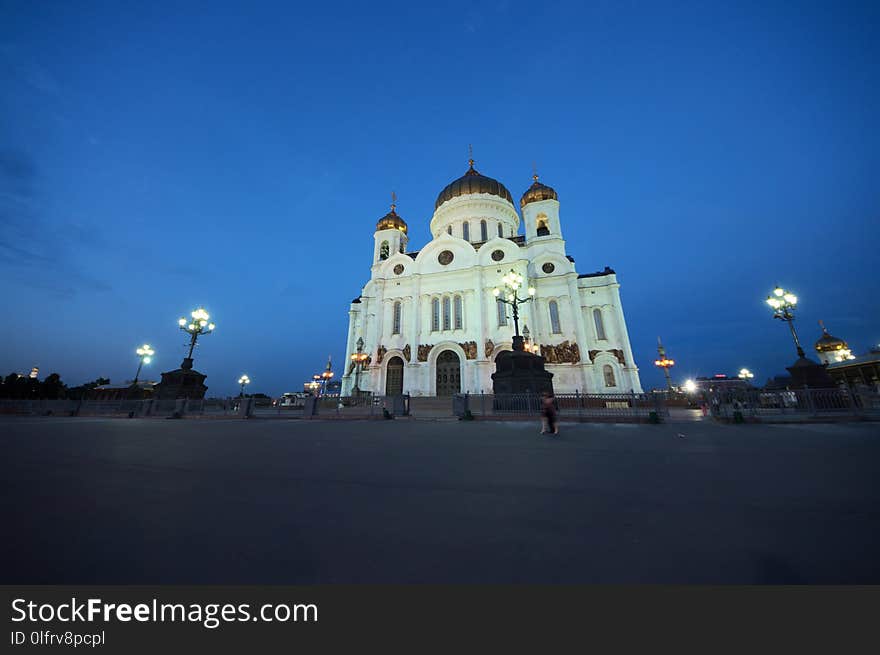 Landmark, Sky, Tourist Attraction, Place Of Worship