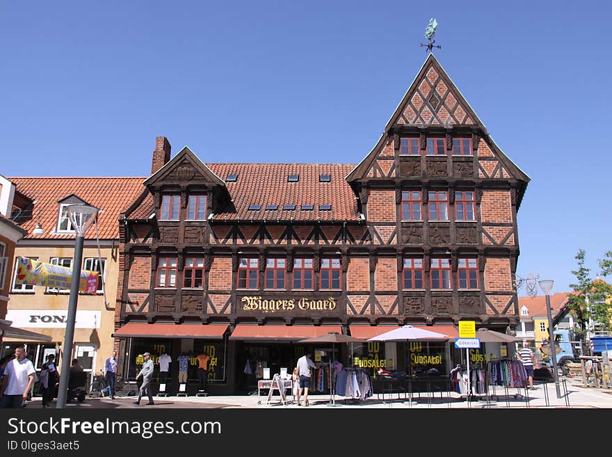 Town, Landmark, City, Building