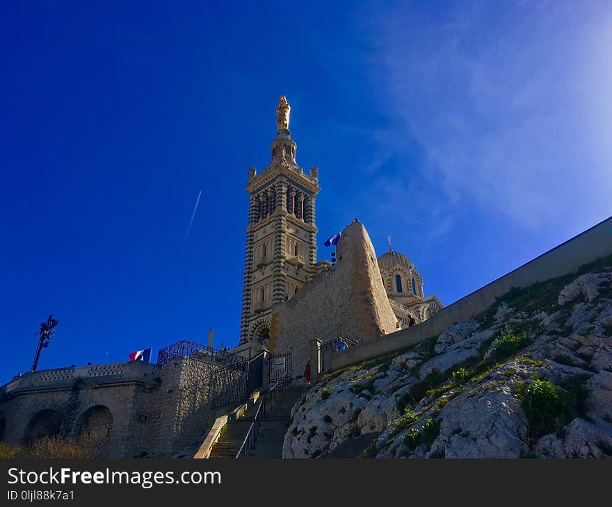 Sky, Landmark, Historic Site, Building