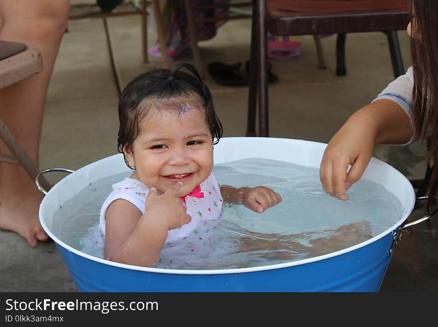 Child, Bathing, Water, Bathtub