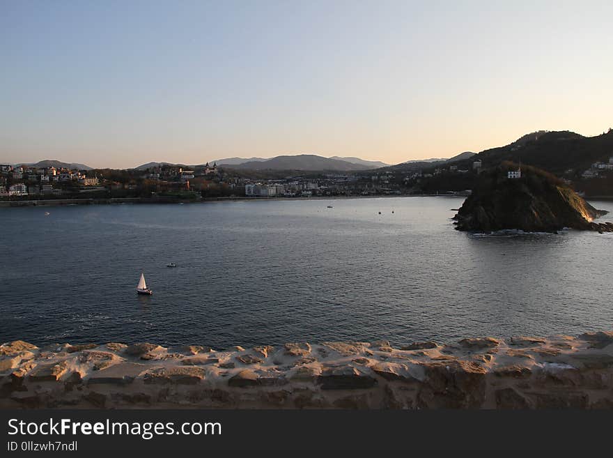 Sea, Body Of Water, Sky, Water