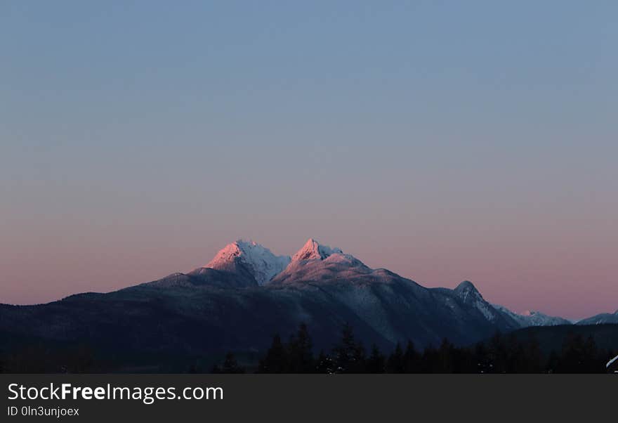 Sky, Mountain Range, Mountainous Landforms, Mountain