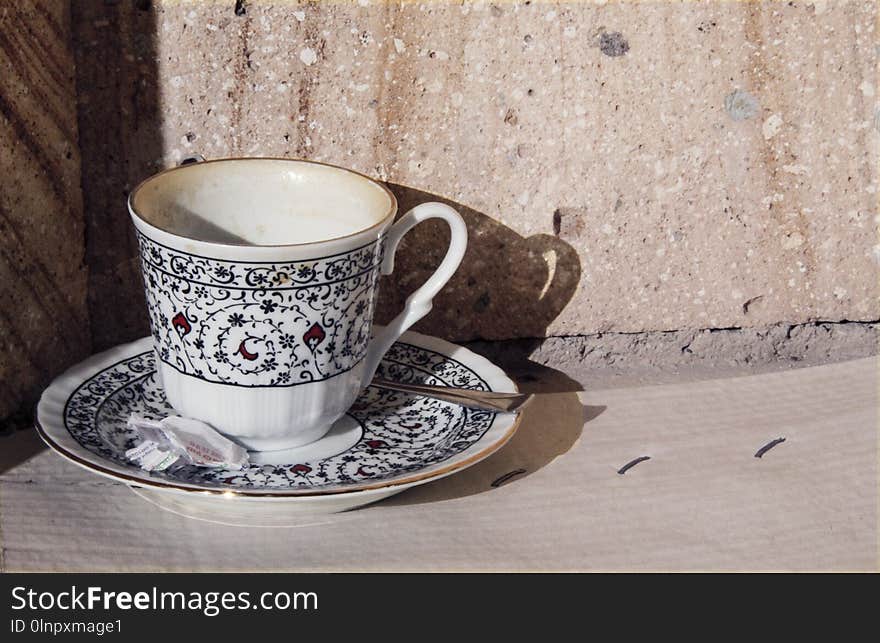 Serveware, Coffee Cup, Tableware, Porcelain