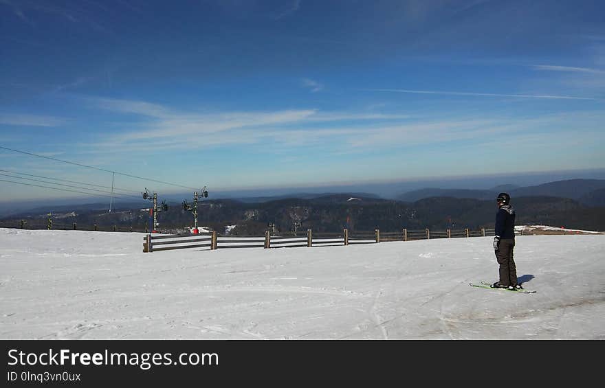 Sky, Mountain Range, Cloud, Piste