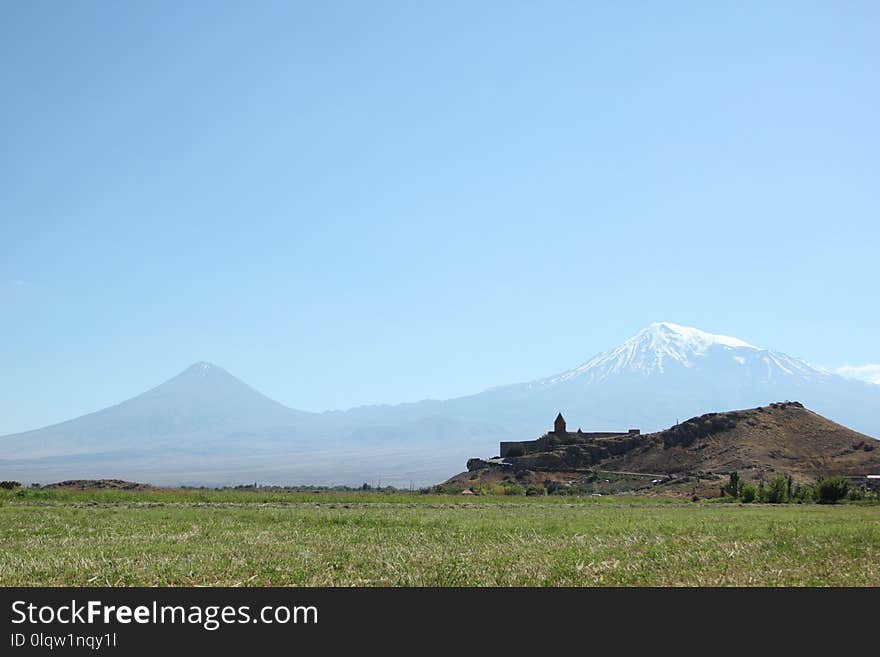 Grassland, Sky, Highland, Mount Scenery