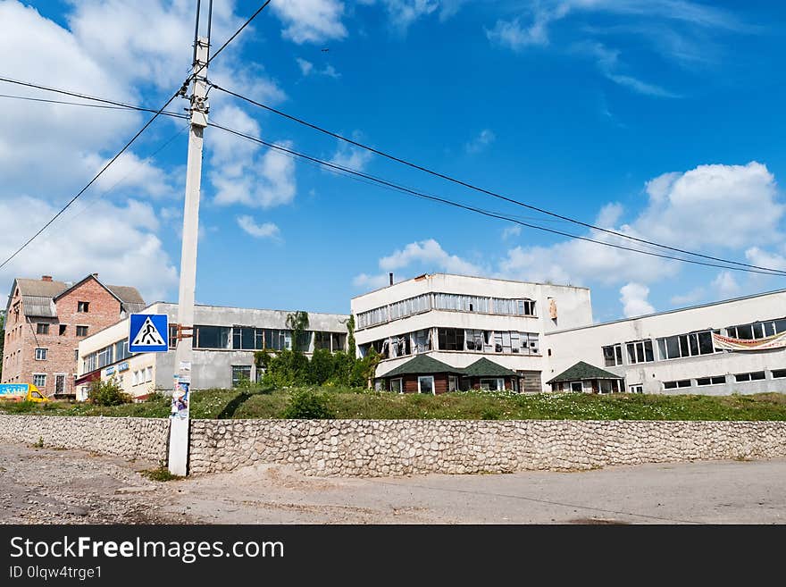 Sky, Cloud, Property, Residential Area